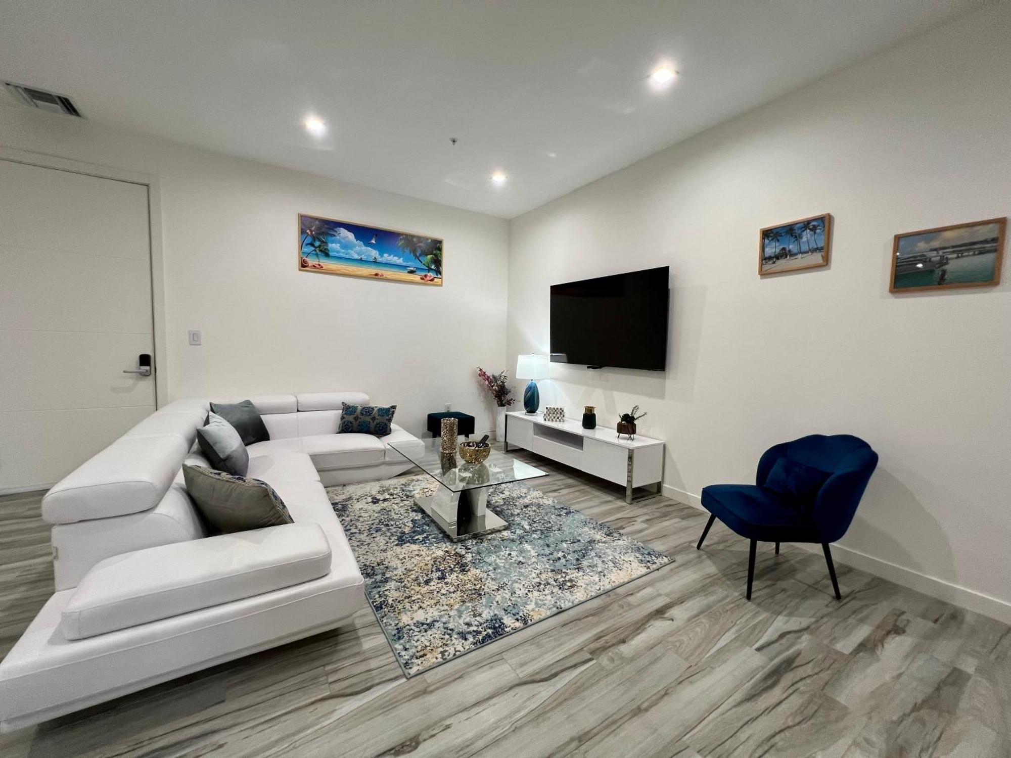The Cove - Condo Hotel - Palm Beach Strip Habitación foto