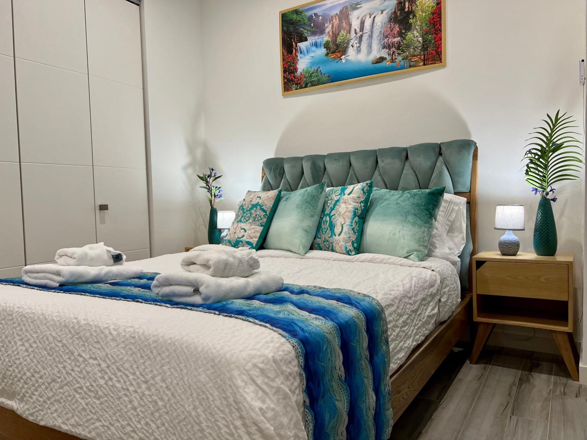 The Cove - Condo Hotel - Palm Beach Strip Habitación foto