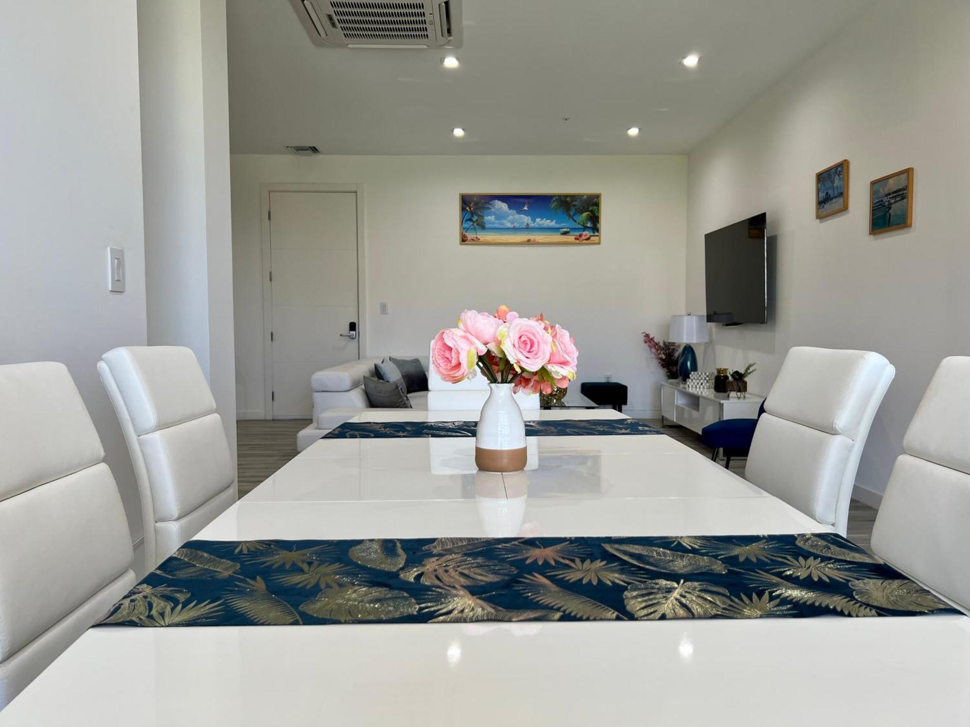 The Cove - Condo Hotel - Palm Beach Strip Habitación foto